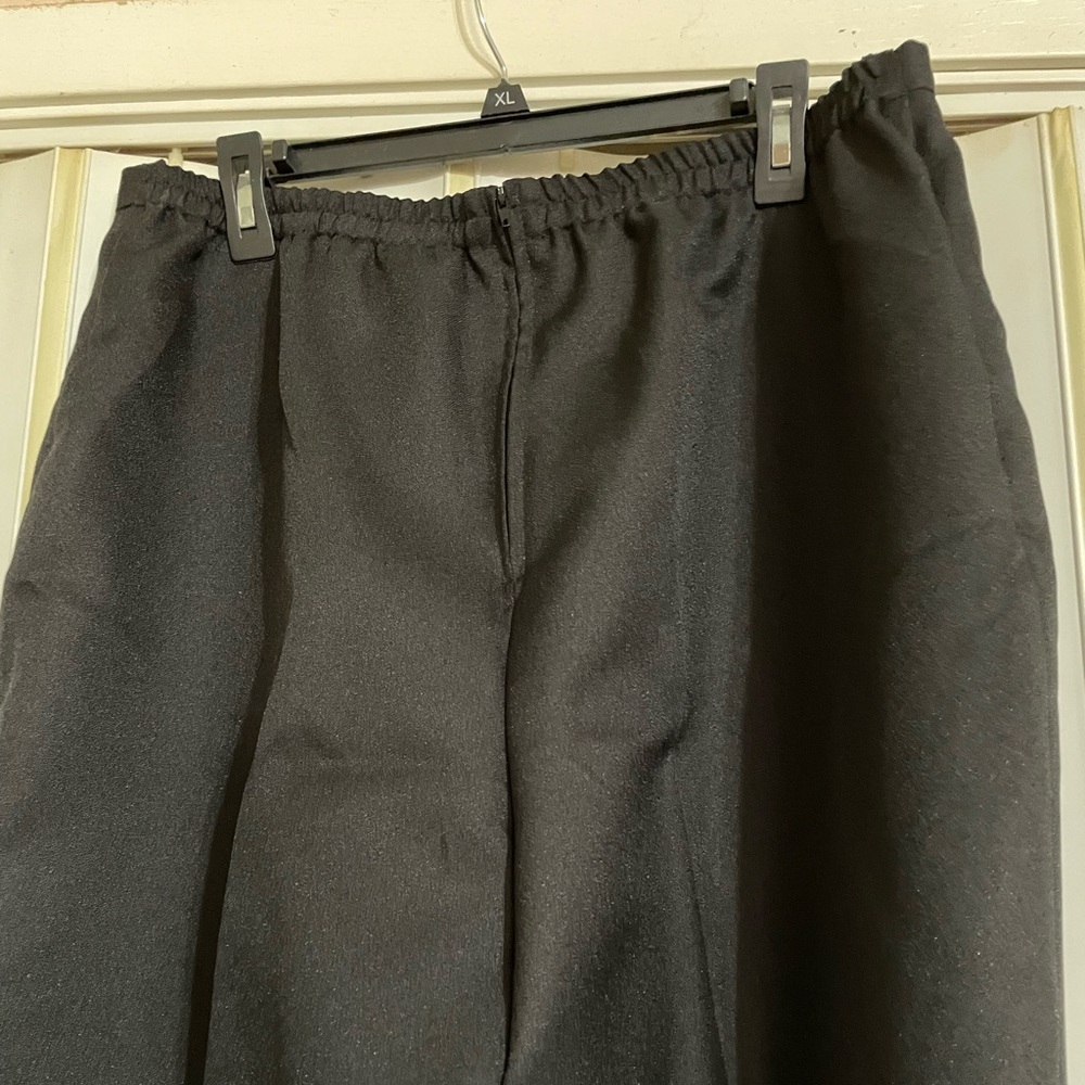 Pants - Picture 3 of 4
